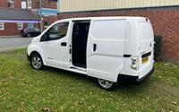 NISSAN E-NV200