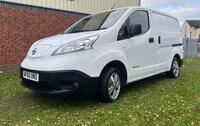 NISSAN E-NV200