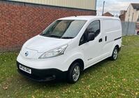 NISSAN E-NV200