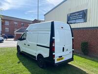 VAUXHALL VIVARO