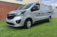 VAUXHALL VIVARO